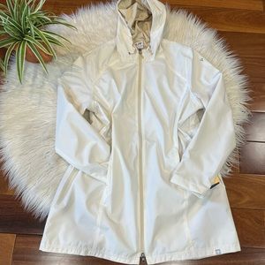 New🌿LIV Outdoor Livy Hooded Wind Proof and Water Repellent Softshell SIZ…